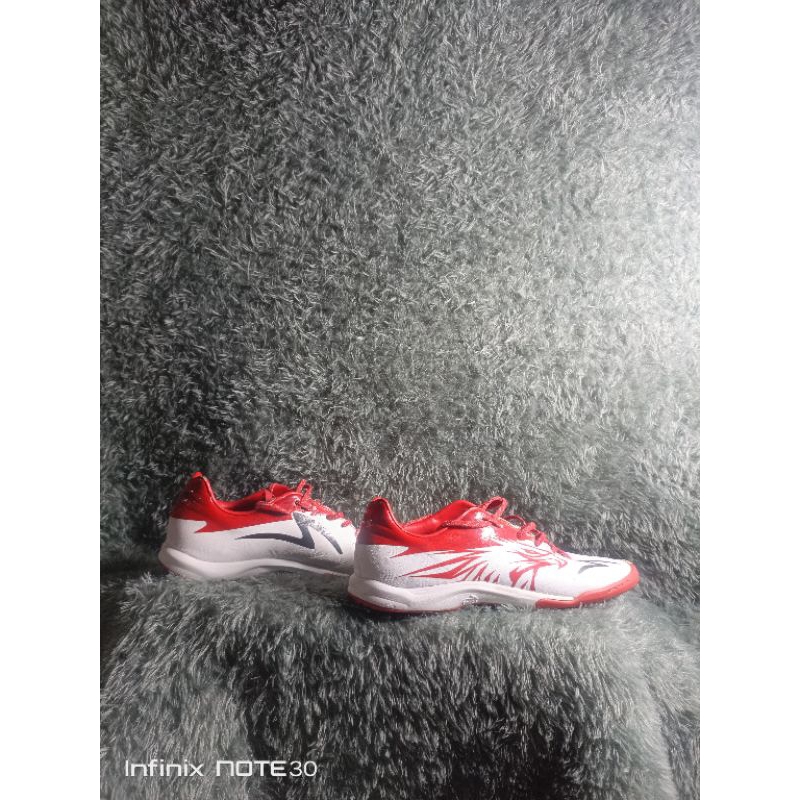 Specs Lightspeed Garuda Attack 2019