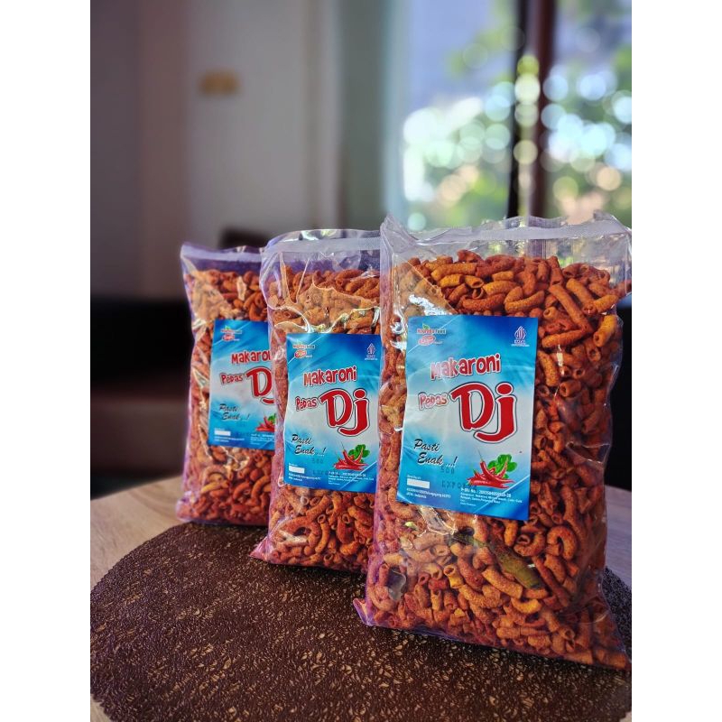 

Makaroni pedas daun jeruk 500gr