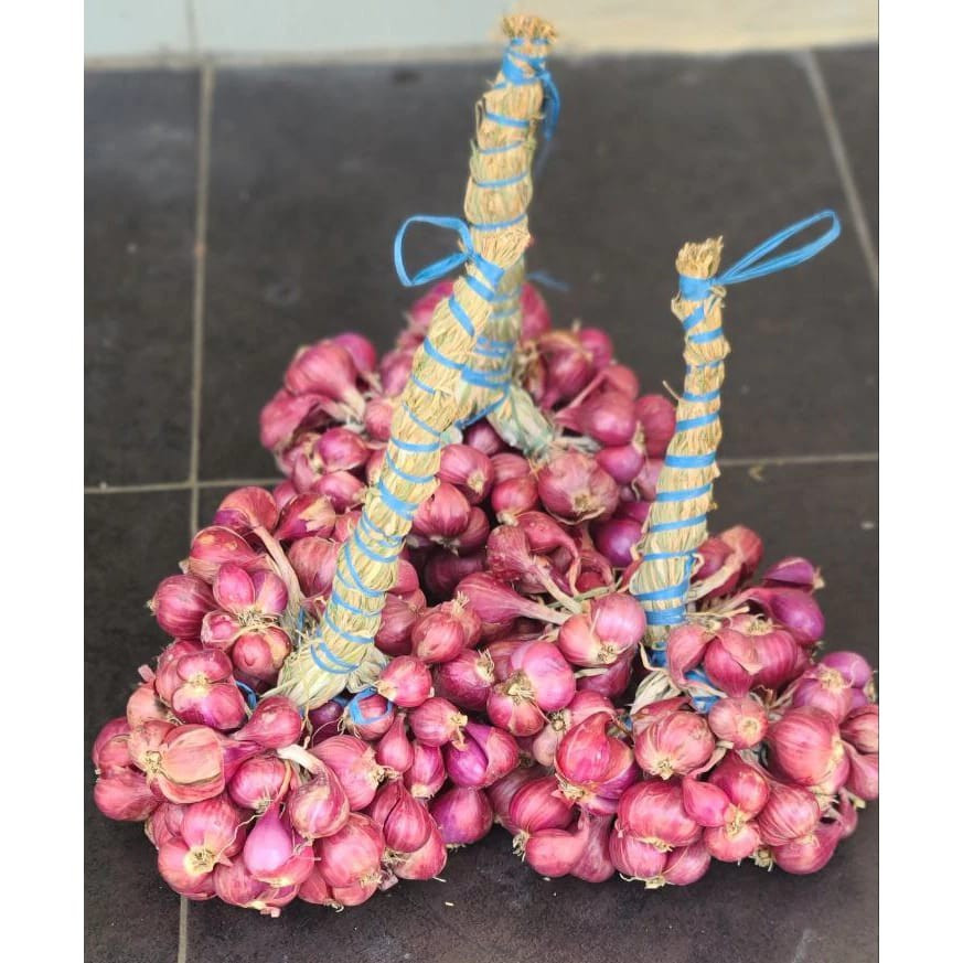 

1KG BAWANG MERAH IKAT PROBOLINGGO
