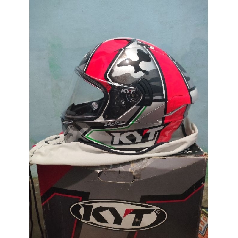 KYT NFR XAVI FORES (second like new)