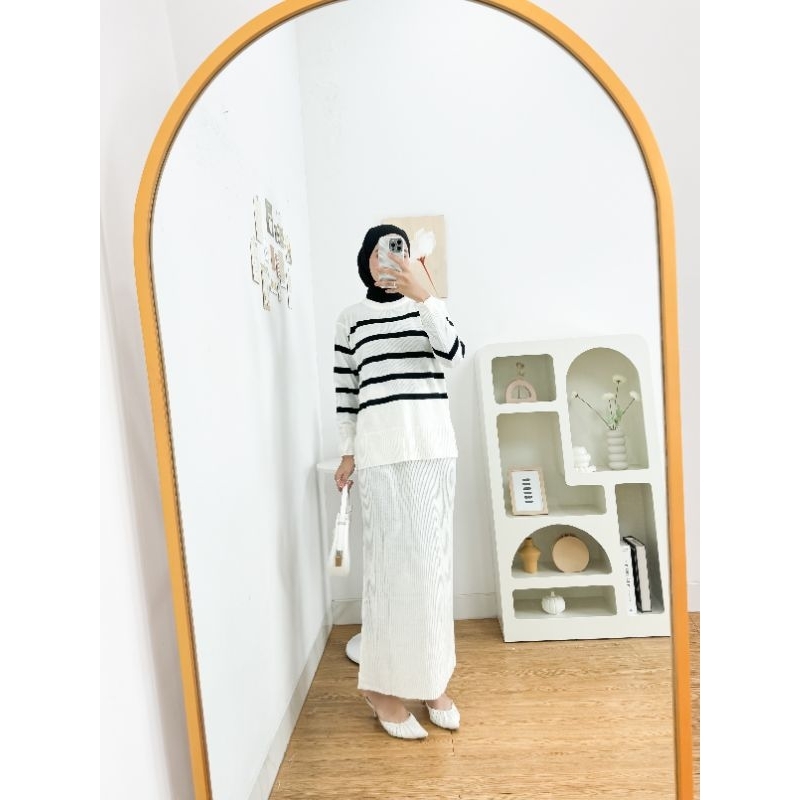 One Set Knit/Setelan wanita/one set rajut/one set wanita kekinian/setelan rok wanita kekinian/ sweat