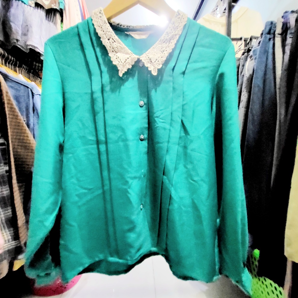 Kerah Renda Blouse