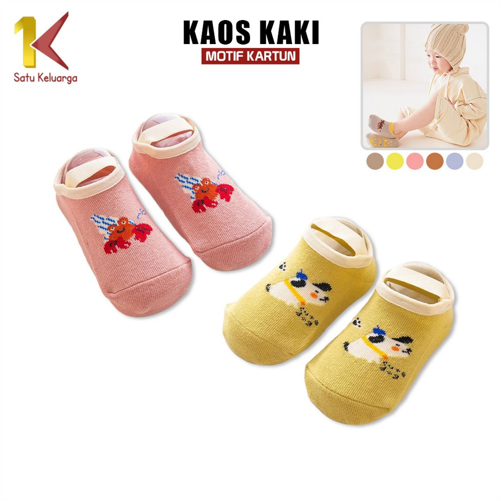 Satu Keluarga Kaos Kaki Sepatu Anak Bayi Dengan Strap Motif Kartun P538 Prewalker Bahan Katun Anti S