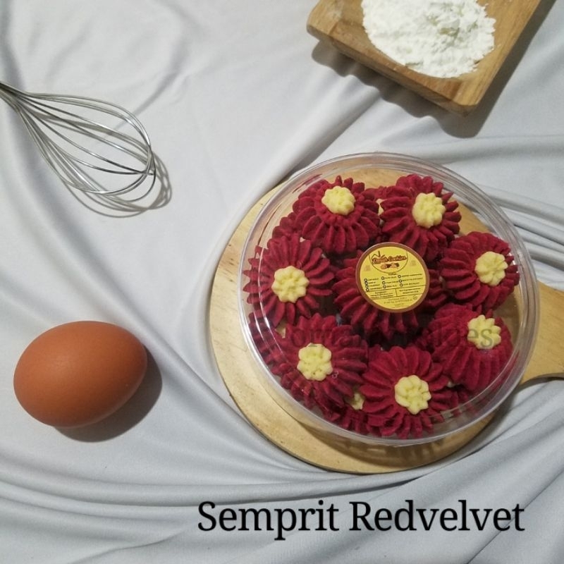 

Semprit Red Velvet