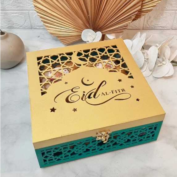 

Box Hampers Idul Fitri | Box Hadiah Lebaran Mewah | Hampers Lebaran Unik