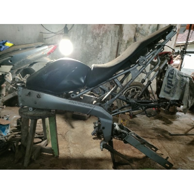rangka set /body set Vixion old original harga keprukan rangka vixion old
