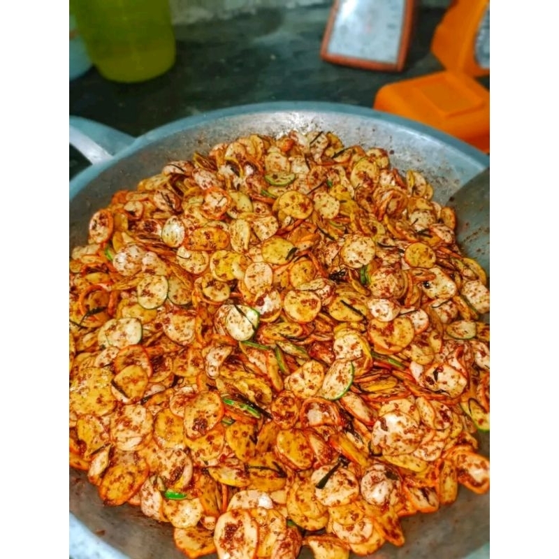 

kerupuk seblak kering pedas daun jeruk