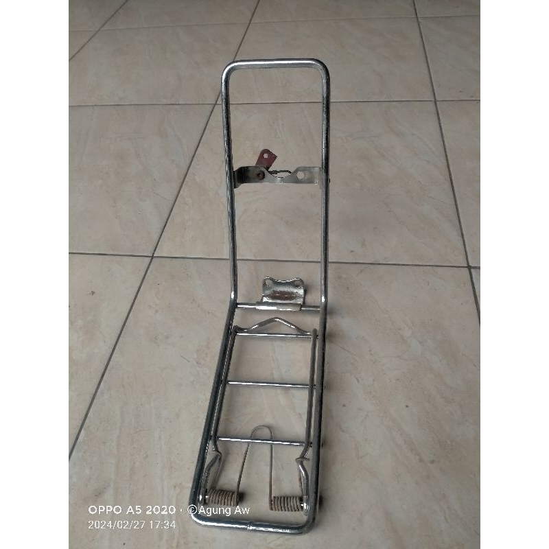 Rak depan yamaha v75