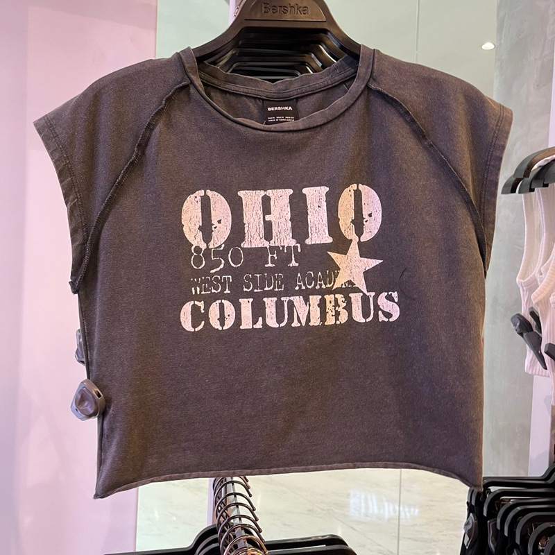 CROP TOP BERSHKA NEW ORIGINAL STORE