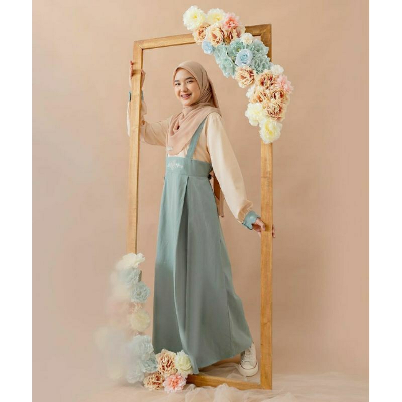 LILY OVERALL JILBRAVE | Gamis Overall Cute aksen Bordir bunga pada pinggang dan lengan | Feminine Ca