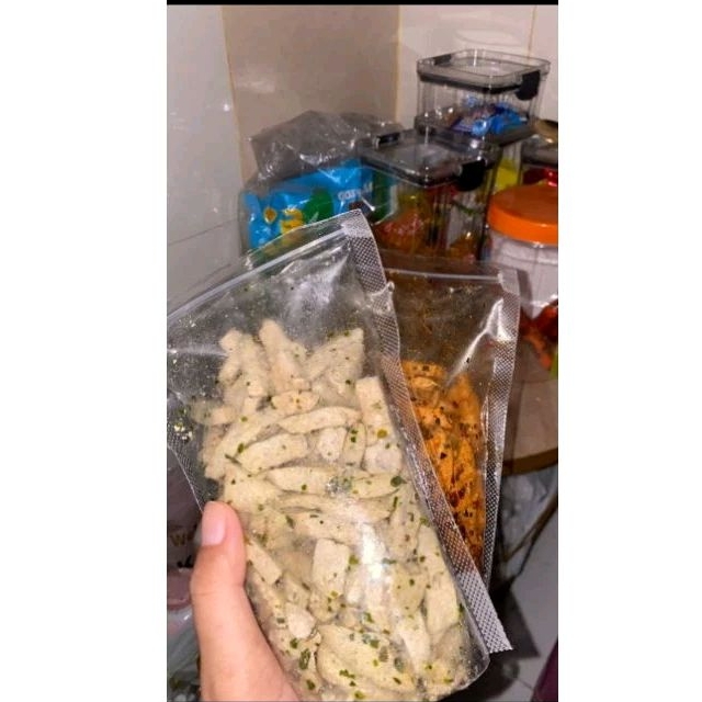 

basreng pedas dan original daun jeruk