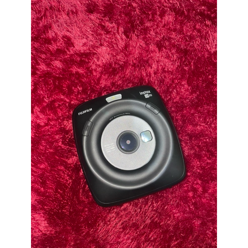 SQ20 INSTAX CAMERA