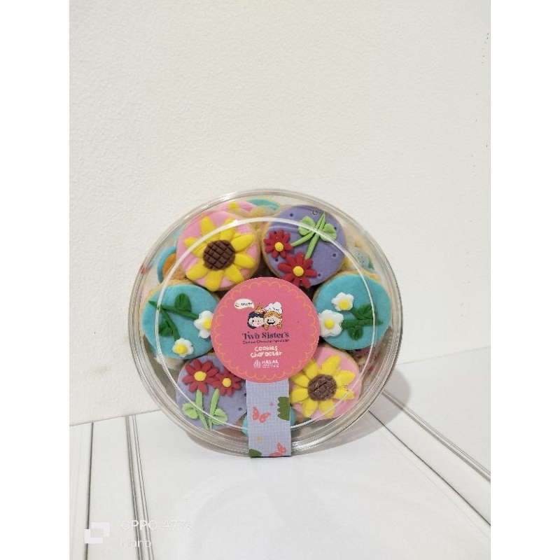 

ina cookies kue kering lebaran kemasan toples Carakter