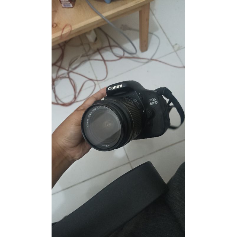 Kamera Canon 600D layar Flip | DSLR Bekas Likenew