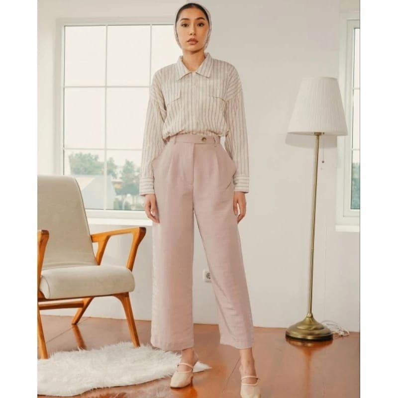 (NEW) Zoura pants beige Aleza Label