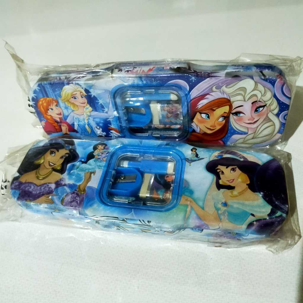 

Kotak Pensil Kaleng Ada Isi Motif Princess Frozen / Tempat Pensil Anak / Pensil Case Set