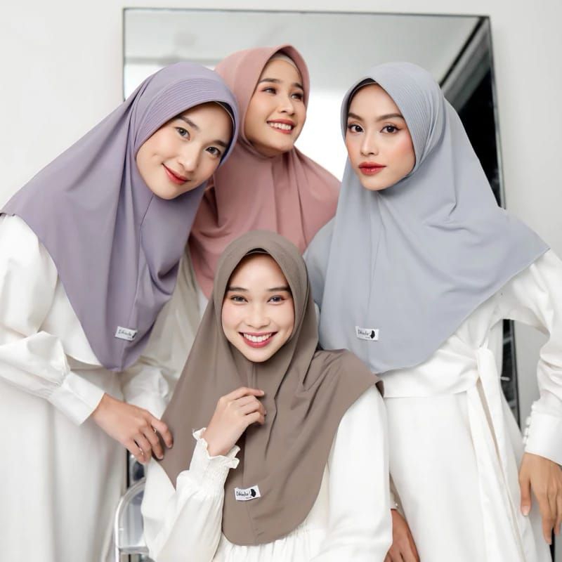 DHINDA HIJAB