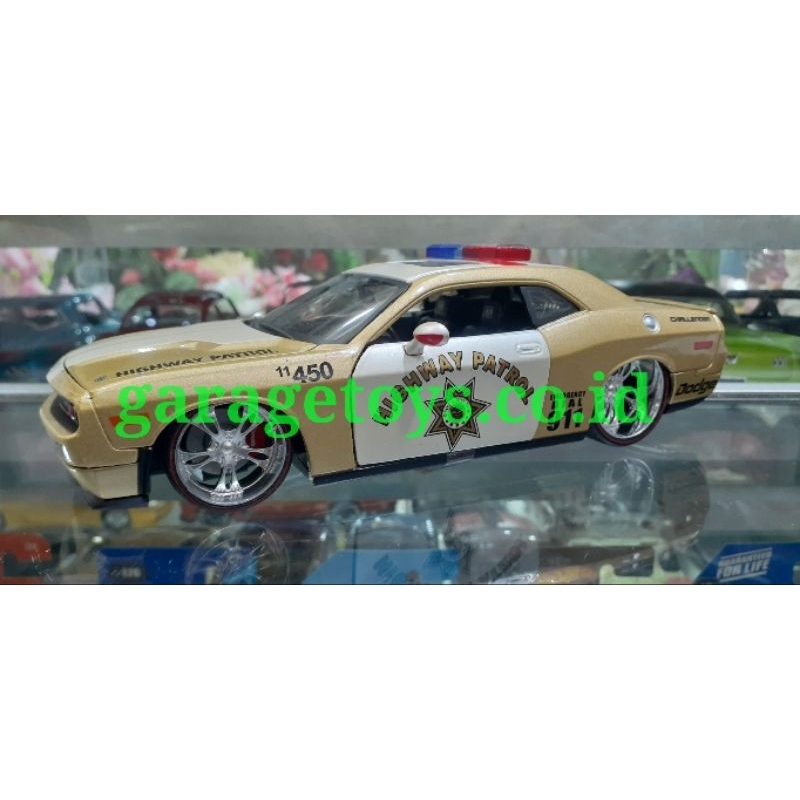Maisto Allstar 1:24 Diecast Dodge Challenger Highway Patrol