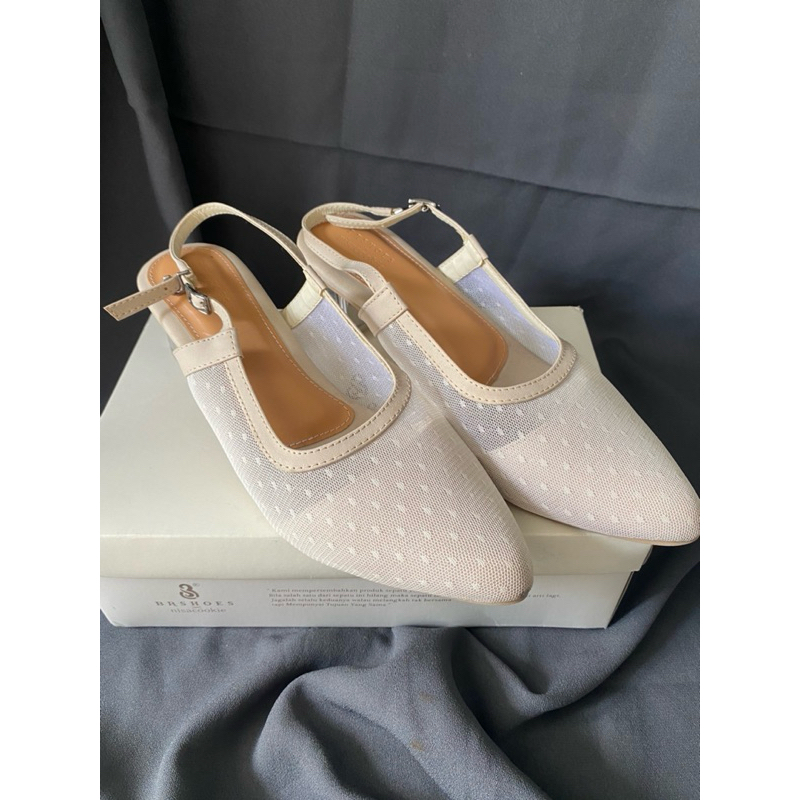 PRELOVED AURORA BRSHOES X NISACOOKIE WARNA SAND UKURAN 40 - AURORA SHOES Sandal Heels Kaca Premium [