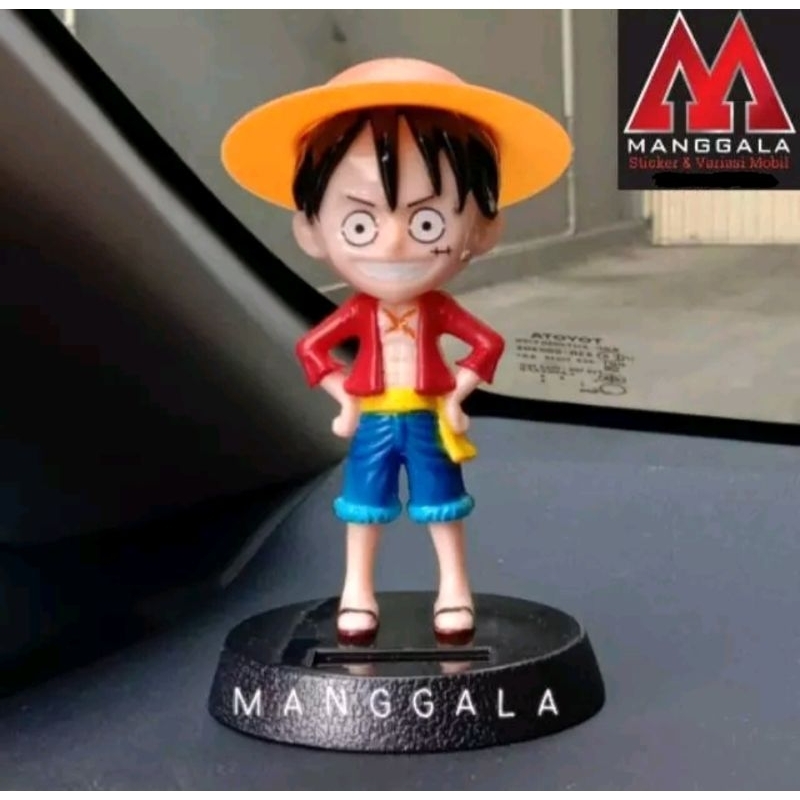 Boneka Pajangan Solar Goyang Dashboard Mobil One Piece Luffy