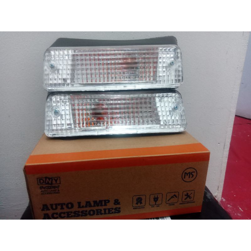 Lampu bemper kijang grand kristal kanan kiri