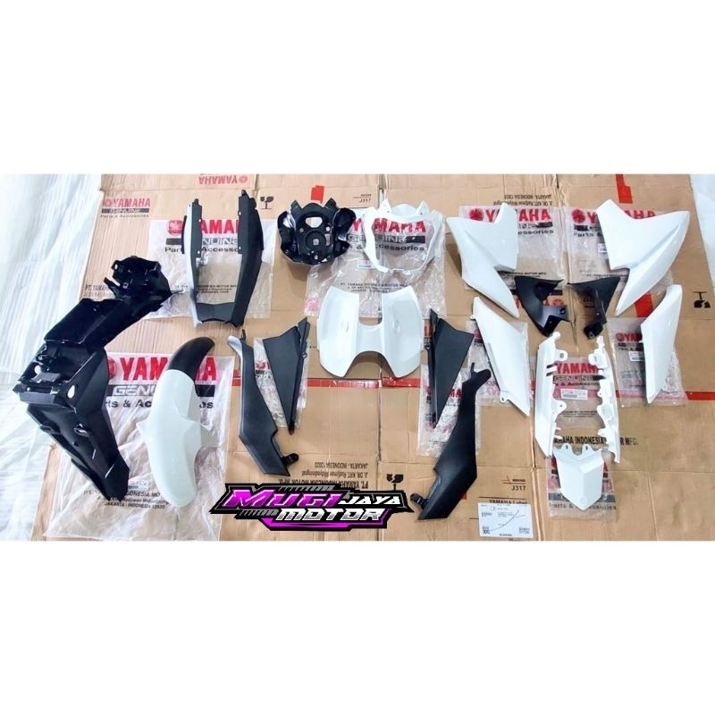 FULL SET BODY HALUS KASAR NEW VIXION NVL PUTIH ORIGINAL YGP      yamaha guneini part