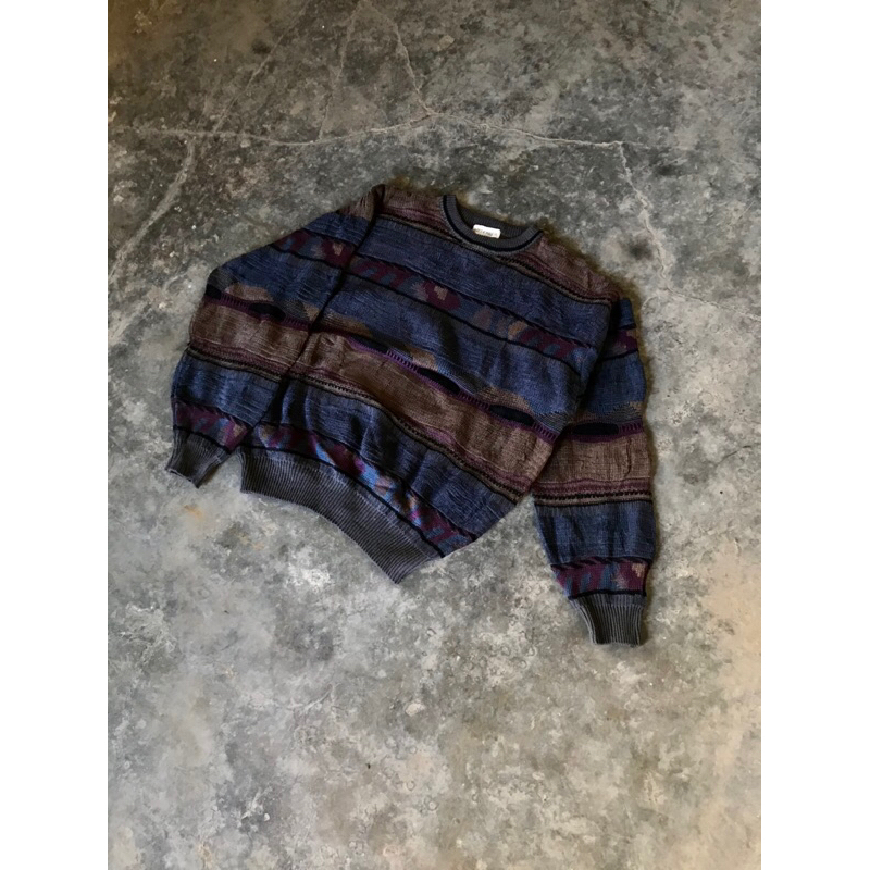 medemblik 3d pattern look like coogi knitwear