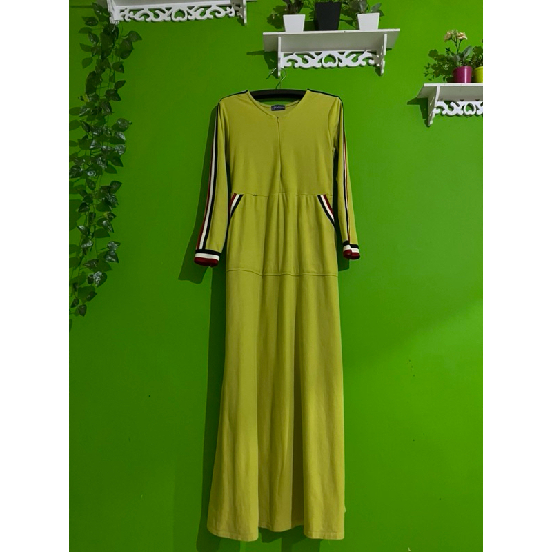 preloved gamis sporty yodizein