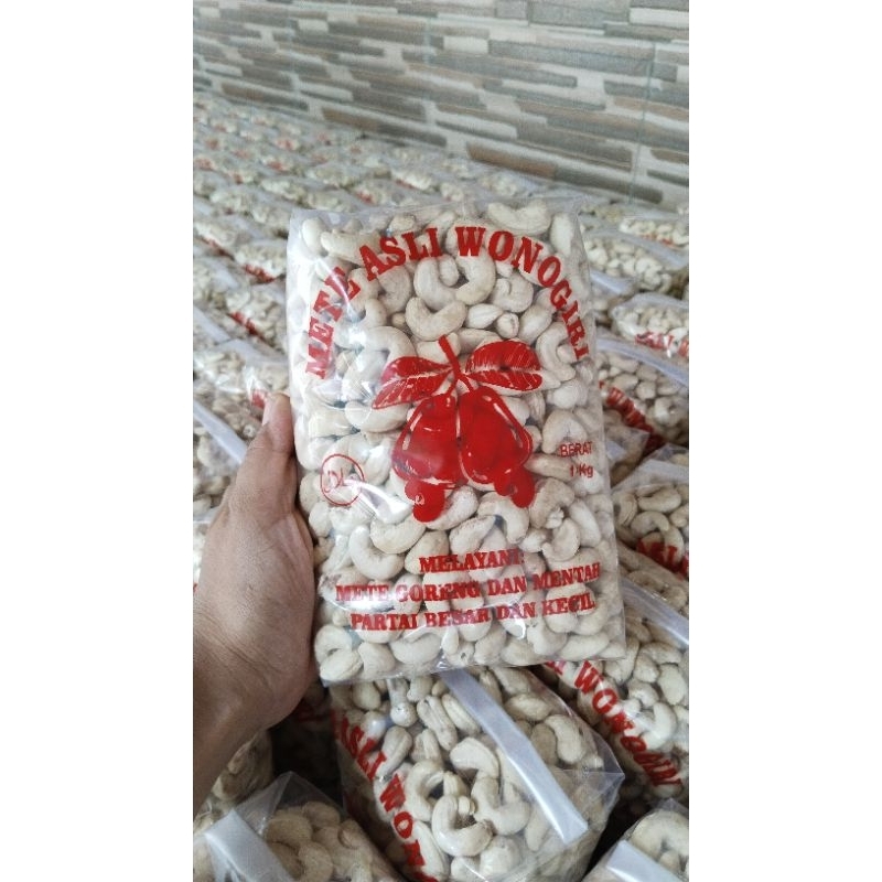 

Kacang Mete Wonogiri Mentah fresh 1kg