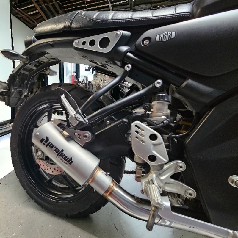 Yamaha XSR155 — SC-1 · Sandblast — foto 4