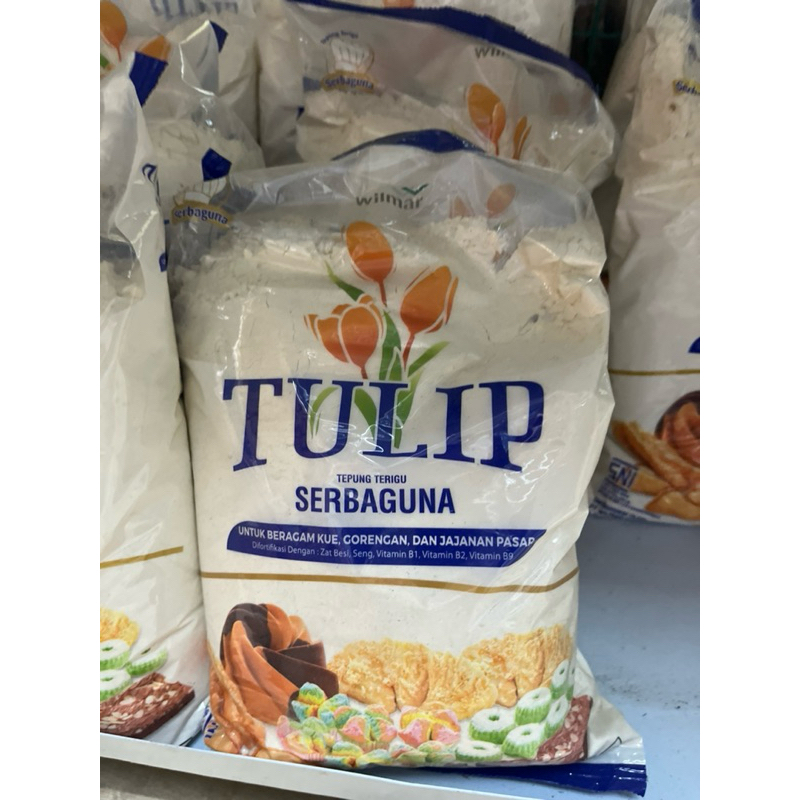 

tepung terigu tulip 1kg