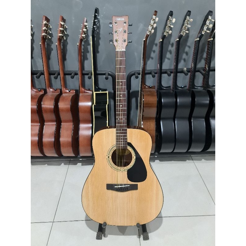 Gitar Yamaha F310 Original Bonus Softcase,Tas Gitar,Capo,Pick,Kunci L