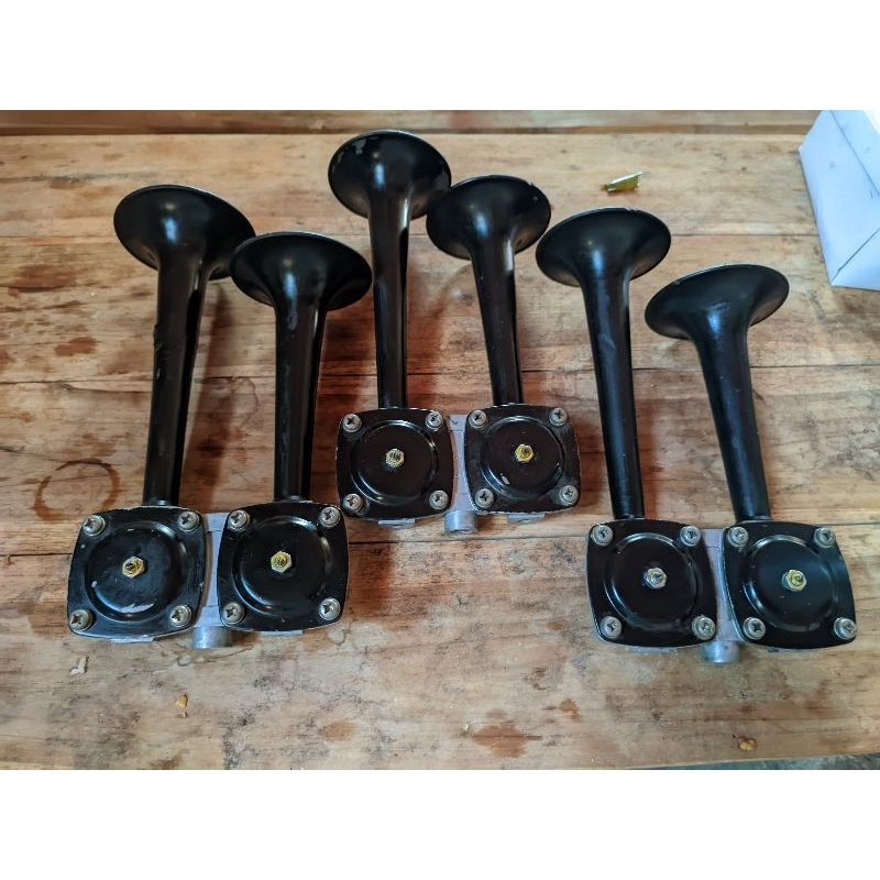 Klakson Original Hino AK