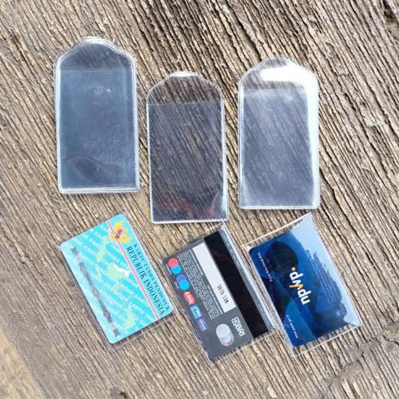 

Plastik pelindung kartu id card/ktp/atm/kartu pelajar/sim