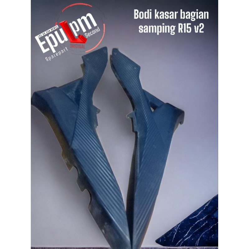 bodi samping Yamaha R15 v2