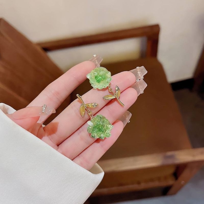 Anting Korea Bunga Permata Hijau