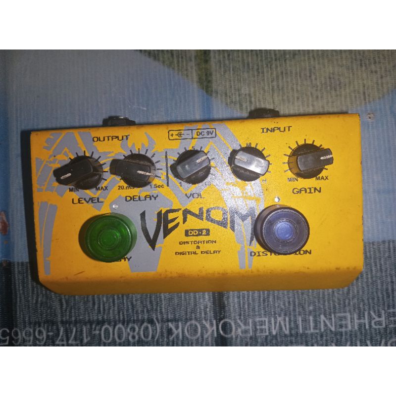 Efek Gitar VENOM Distorsi dan delay