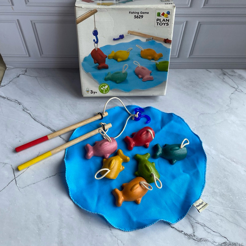 plan toys fishing game