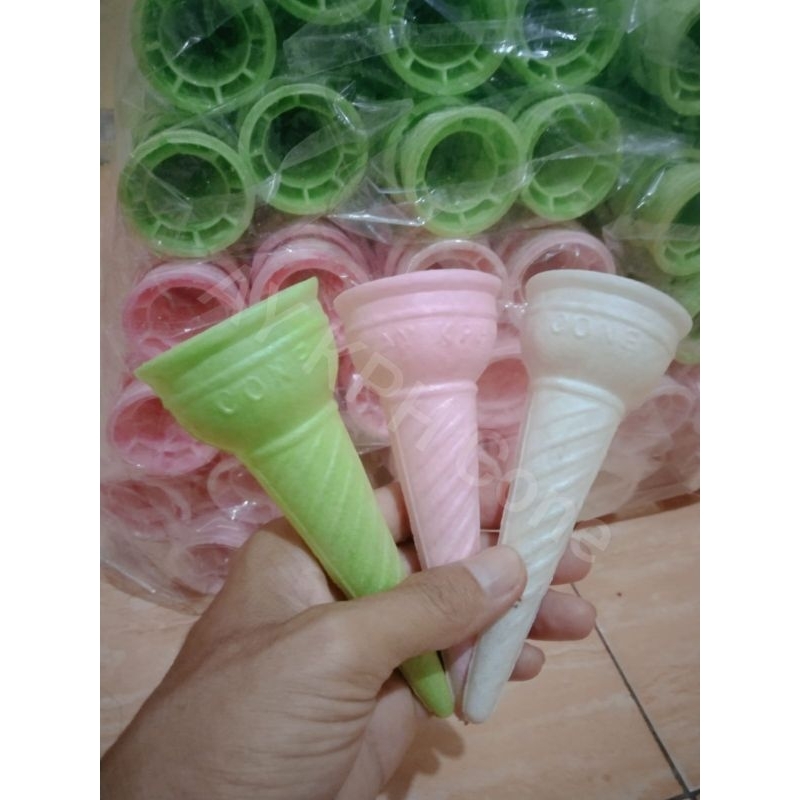 

Cone Ice Cream/Cone Es Krim/Kerupuk Es Krim/Cone Kerucut Uril 5 cm 20 pcs