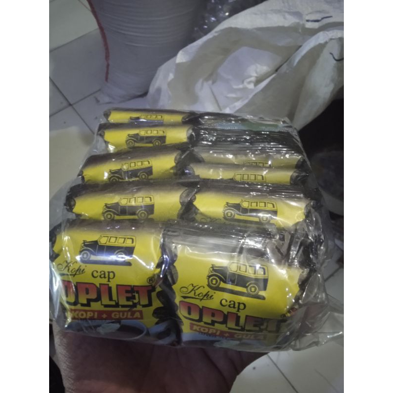 

Kopi Oplet (Kopi + Gula) isi 20 Sachet