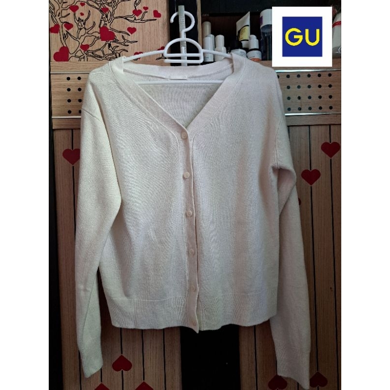 [PRELOVED/THRIFT] CARDIGAN OUTER RAJUT WANITA UNIQLO GU WARNA BW KOREAN STYLE