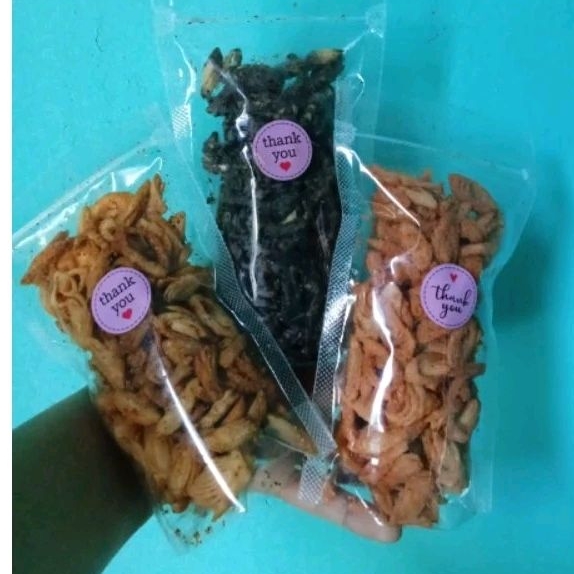 

Kripik Snack Pangsit Landak