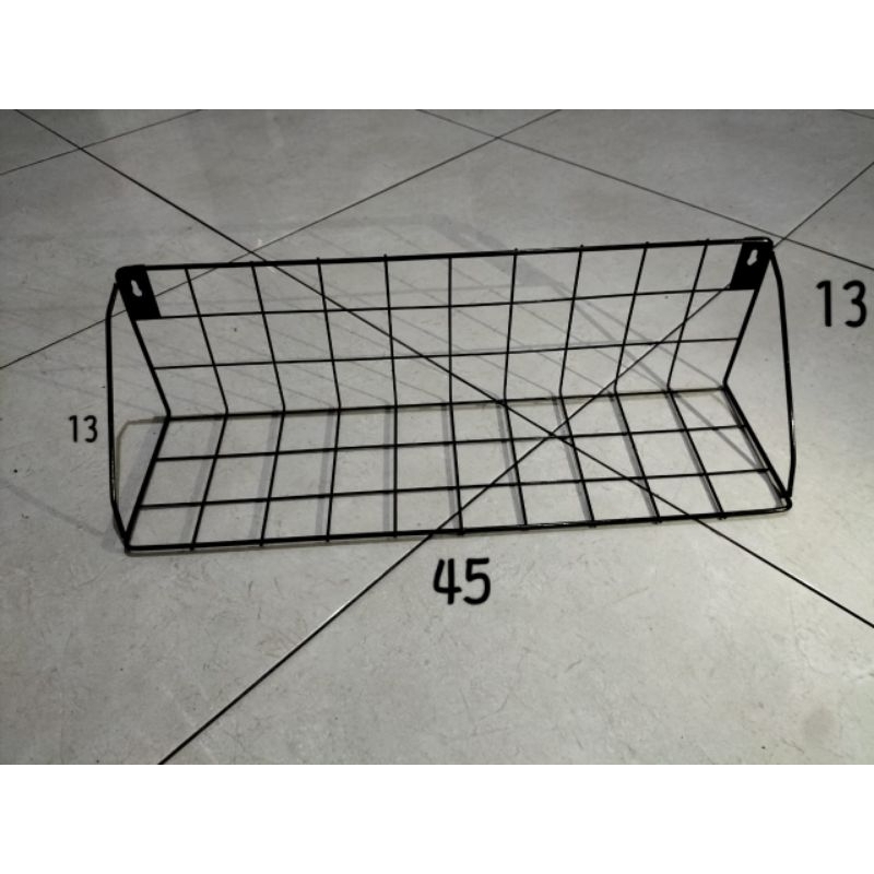 Radit/Rak Dinding Besi Minimalis