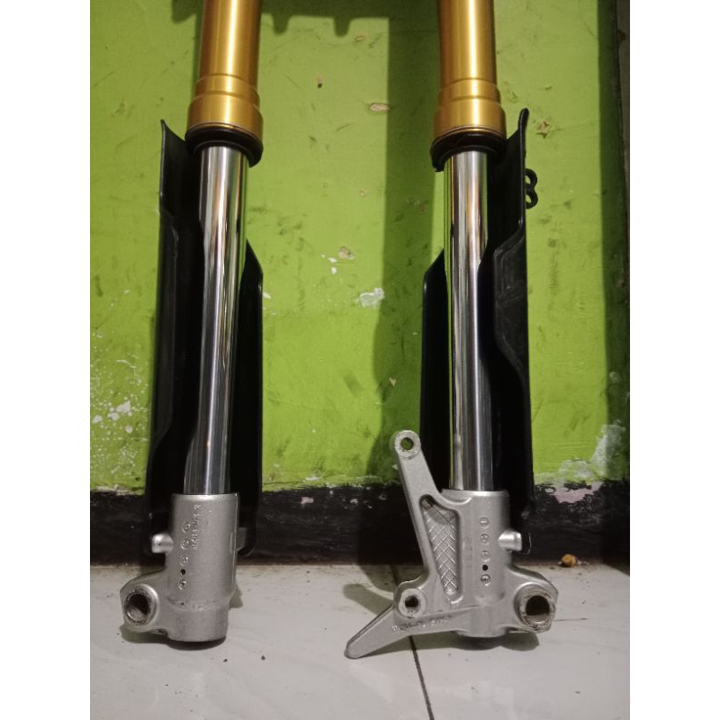 USD SHOCK DEPAN UPSIDEDOWN SHOWA CRF 150L ORIGINAL COPOTAN