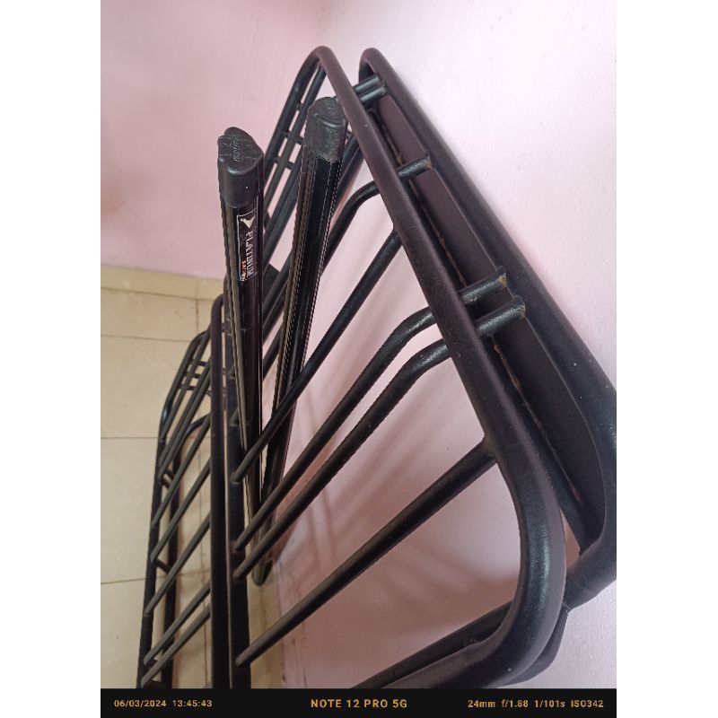 Buzz Rack Universal Bagasi atas mobil 1 Set + Crossbar Jepit Bodi/Roof Rail (Bekas)