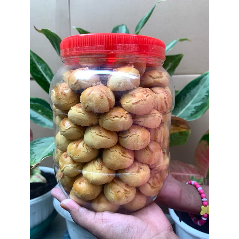 

NASTAR KEJU SELAI NANAS 1250gram