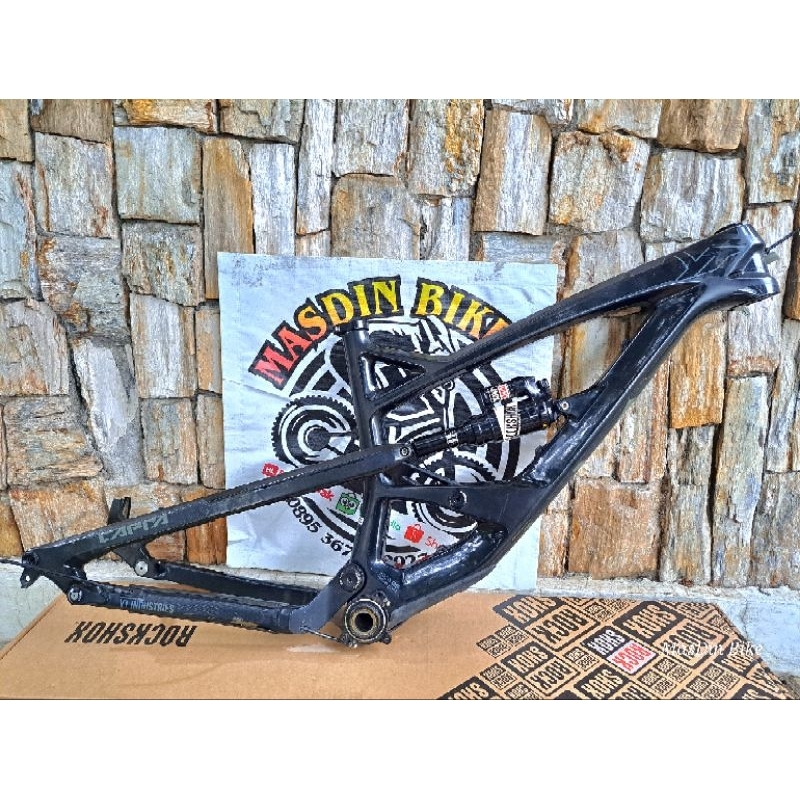 Frame YT Capra Carbon Mulus size S santacruz nomad bronson specialized trek slash pivot