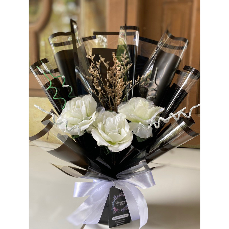 buket bunga artificial bouquet bucket bunga wisuda perpisahan ulang tahun anniversarry kelulusan ter