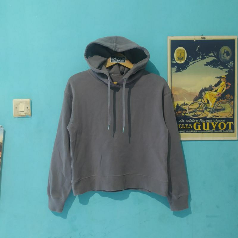 Hoodie Basic GU (cewek)