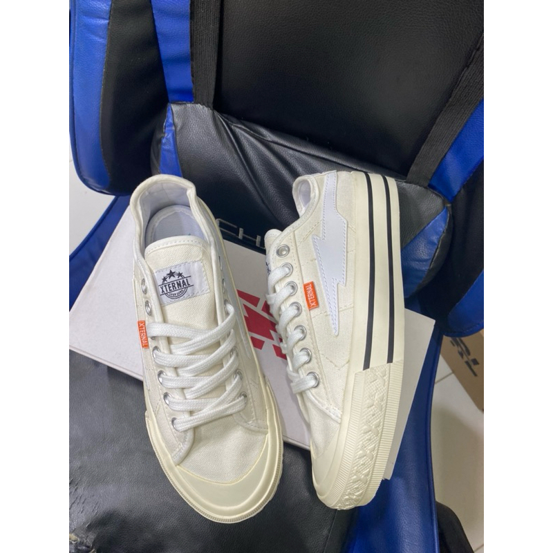 Sepatu XternalStepSure - Mitterns Strom offwhite